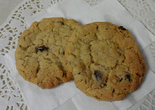Load image into Gallery viewer, Cookies - Oatmeal Raisin
